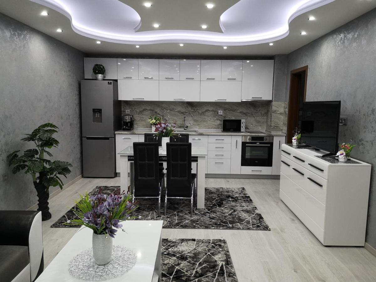 City Apartments - A Brand New Luxury & Comfy 2 Asenovgrad Exterior photo